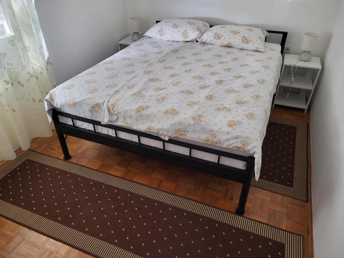 Apartment 11 Ulica Drage Gervaisa *