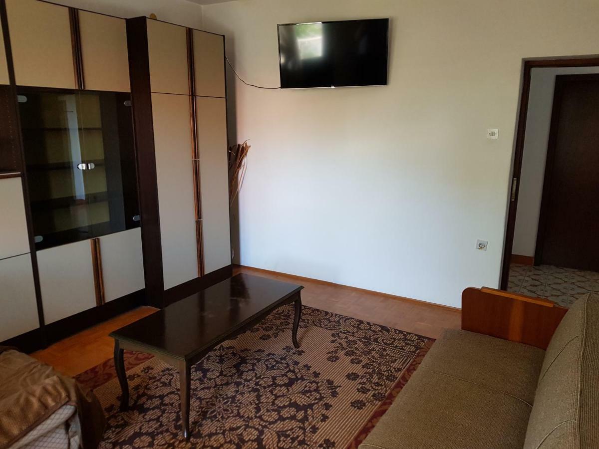 Apartament 11 Ulica Drage Gervaisa