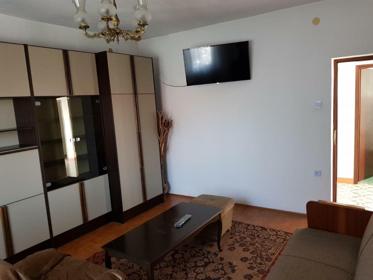 11 Ulica Drage Gervaisa Apartment *